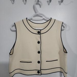 OAK + FORT Size Small sweater vestCream & Black Vest